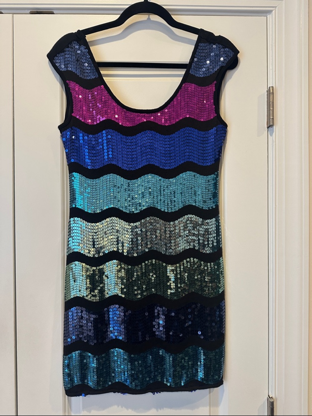 Women’s Sequined Multicolor Wave-Stripe Sheath Dress size Large
